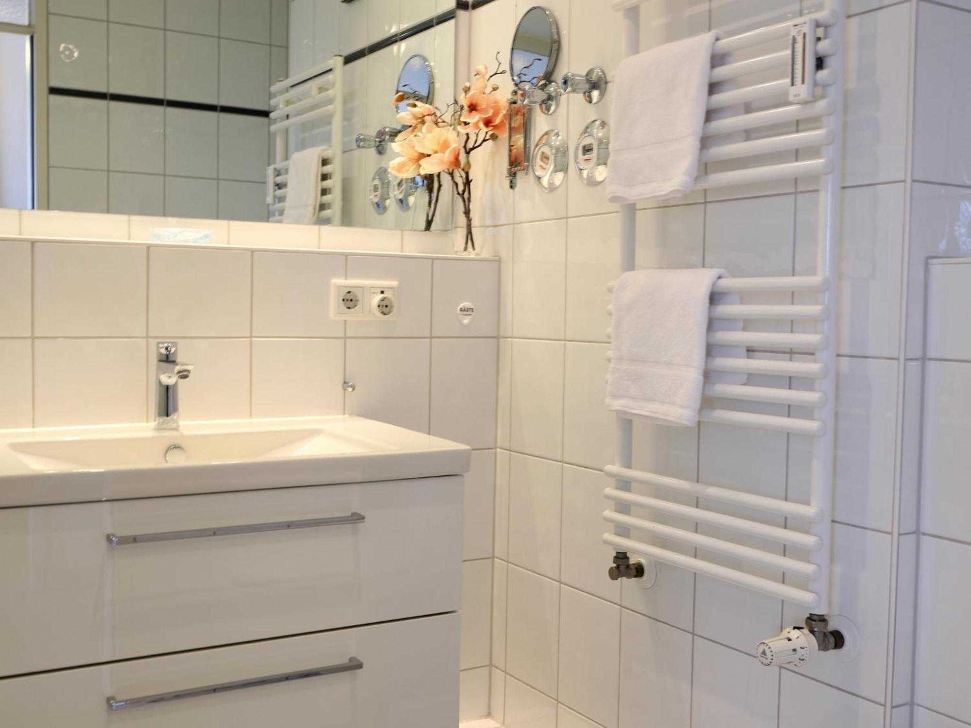 Strandnahe Ferienwohnung, Zentral Gelegen, Ost-Balkon, Andreas Dirks-Str. 2 Westerland Esterno foto